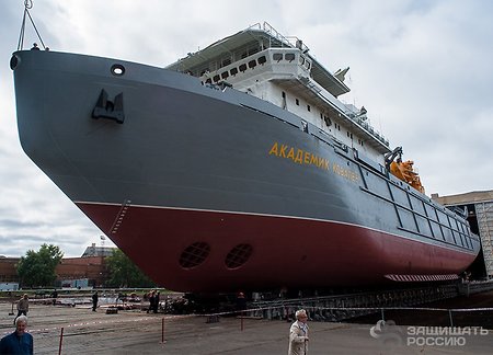 На борту спасательного корабля «Академик Ковалев» произошел несчастный случай