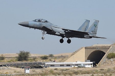 Четыре F-15Е Саудовской Аравии прибыли на военную базу в Турцию