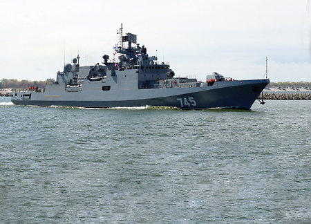 Фрегат «Адмирал Григорович» передали ВМФ России