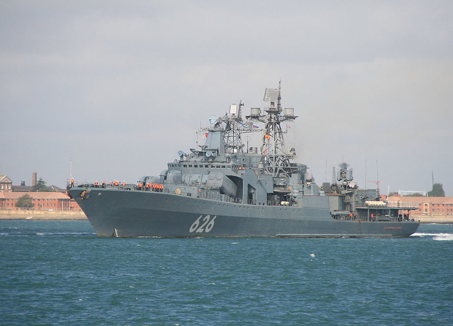 Корабль «Вице-адмирал Кулаков» спас украинских рыбаков в Средиземноморье
