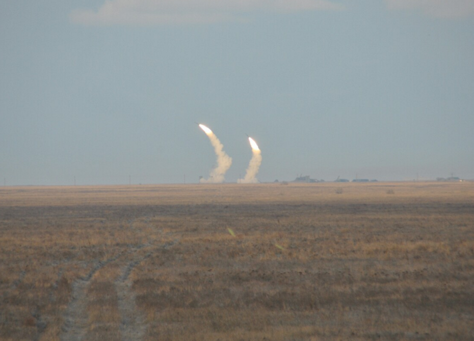 Украина запустила 16 ракет на учениях вблизи Крыма (видео)