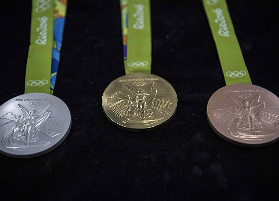 Сотрудники Минобороны РФ выиграли в 2016 году почти 400 золотых медалей