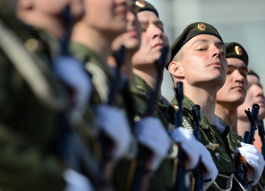 В июле российскую армию увеличат до 1,9 миллиона человек