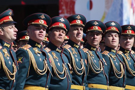 Офицеры будут носить петлицы русской гвардии XIX века
