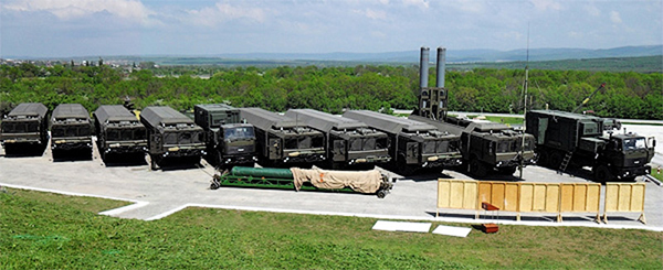 Батарея / дивизион комплексов К-300П "Бастион" 11-й отдельной береговой ракетно-артиллерийской бригады, полигон "Раевская", весна 2010 г.