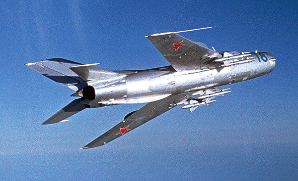 МиГ-19ПМ с ракетами РС-2У
