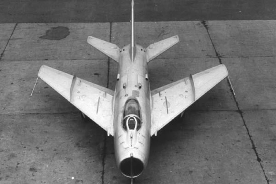 МиГ-19. Фронтовые истребители