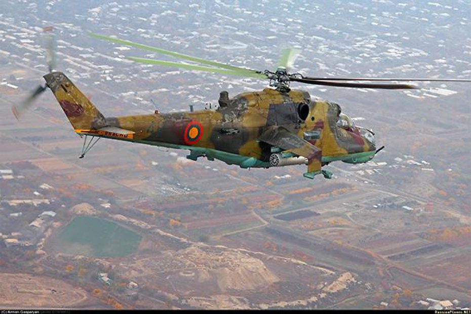 Вертолет радиохимической разведки Ми-24Р