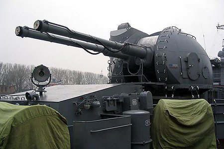 130-мм автоматическая корабельная пушка АК-130