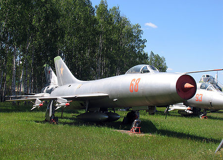 Перехватчик Су-9