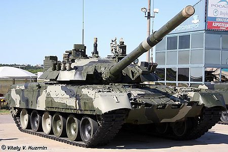 Танки Т-80 покажут шоу на «Гонке героев» в Ленобласти