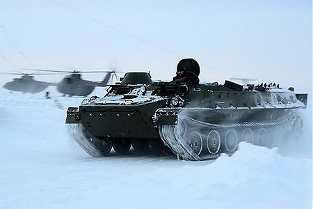 Военные проведут учение по защите российских объектов в Арктике
