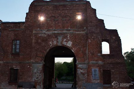 Российские и белорусские поисковики начали раскопки в Брестской крепости