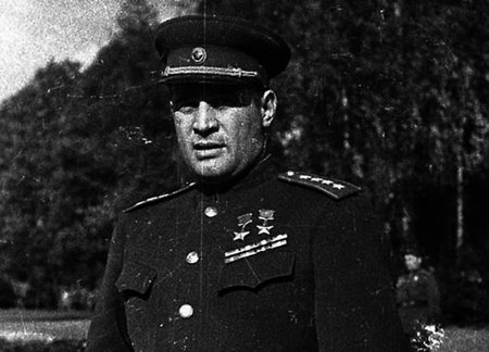 В Польше хотят снести памятник советскому генералу Ивану Черняховскому
