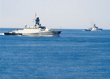 Боевые корабли «Град Свияжск» и «Дагестан» вышли в Каспийское море