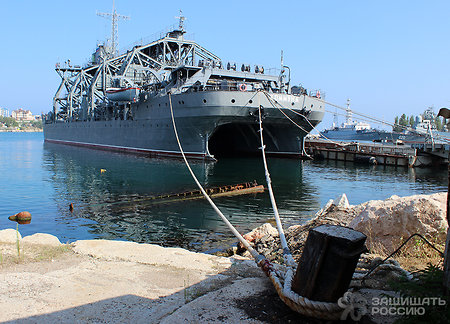 Прогулка по «Коммуне», старейшему кораблю российского флота