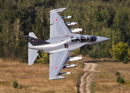 Самолет Як-130 оснастили лазерным дальномером