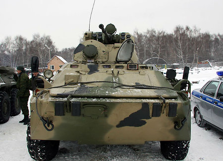 Модернизированный вариант БТР-80 с дистанционно управляемым модулем представили на RAE-2015