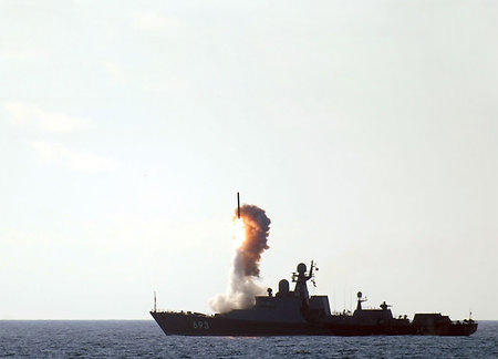 Каспийская флотилия запустила 26 крылатых ракет «Калибр» по ИГИЛ