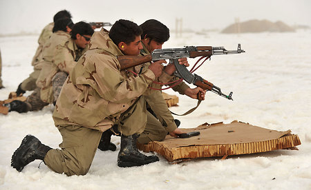 Россия поставит Афганистану 10 тысяч «Калашниковых» в 2015 году