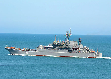 В Черное море вошли корабли «Новочеркасск» и «Цезарь Куников»