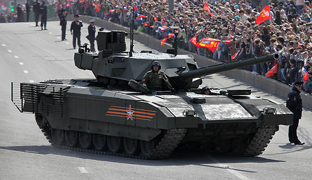 Сокращение оборонзаказа не коснется танков «Армата»