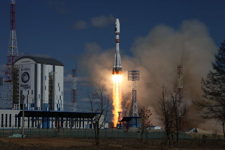 Первая ракета успешно запущена с нового космодрома «Восточный» (видео)