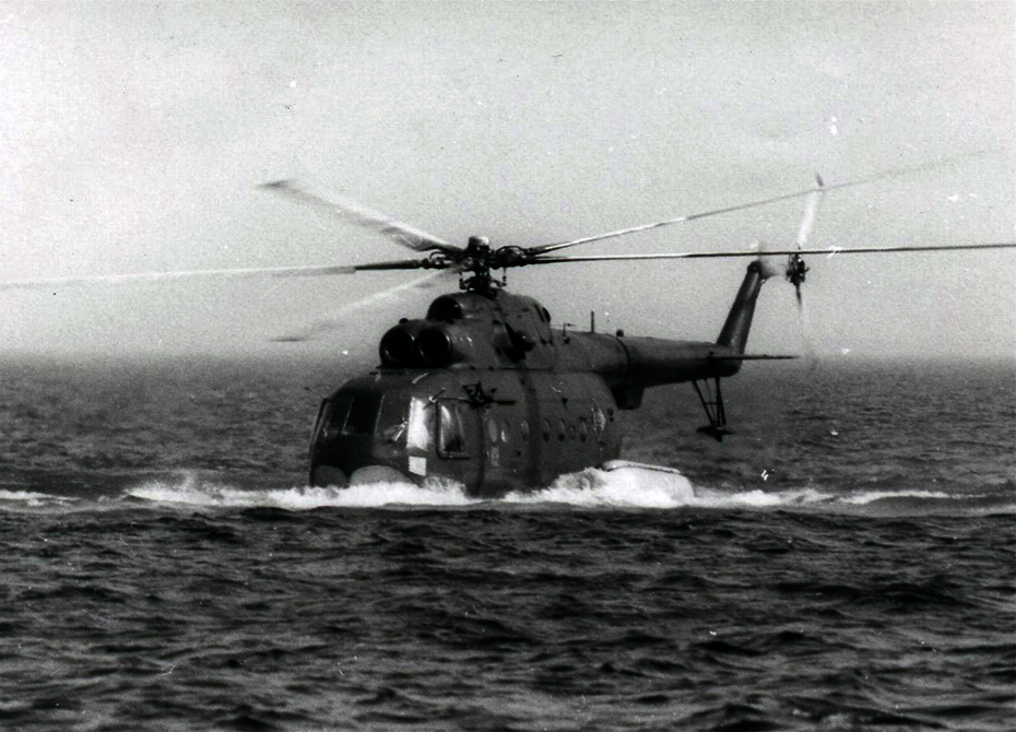 Многоцелевой вертолет-амфибия Ми-14