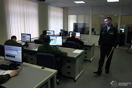 Новейший комплекс РЭБ «Палантин» показали на «Армии-2016»