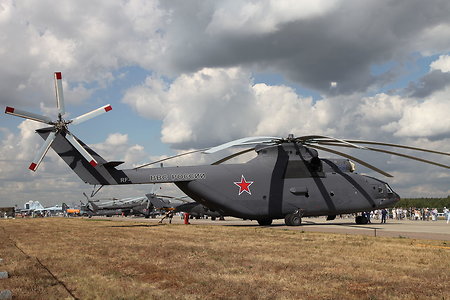 На тяжелые вертолеты Ми-26 поставят российские двигатели