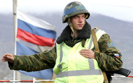 Российские миротворцы впервые отмечают свой праздник