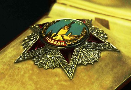 Кого из иностранцев наградили Орденом Победы