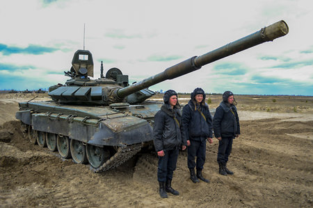 Первую танковую армию усилили двумя десятками новых Т-72Б3