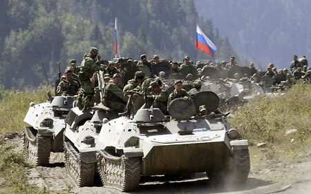 Возле Украины обнаружили три «ударных» российских дивизии
