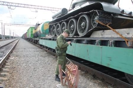 Москвича осудили за вывоз танка из России на поезде