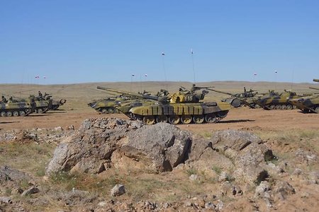 Российские танкисты обучили монгольских «огневой карусели»