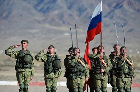 Всё больше россиян считают 23 февраля праздником только военных