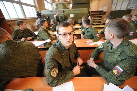 Студентам присвоят воинские звания без армейской службы