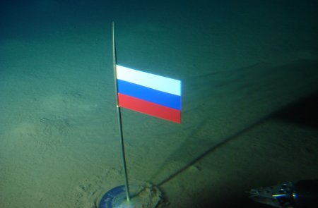 Российский флаг спустят в Марианскую впадину