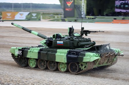 Войска получают улучшенные танки Т-72Б3М