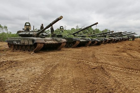 Брянские танкисты получили усиленные Т-72Б3