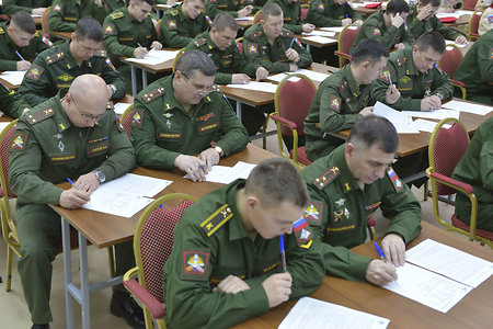 Военные написали диктант к 23 февраля