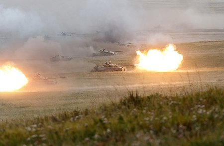 Под Смоленском развернут новый танковый полк