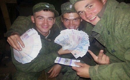 Ежемесячный оклад срочников составит 2000 рублей
