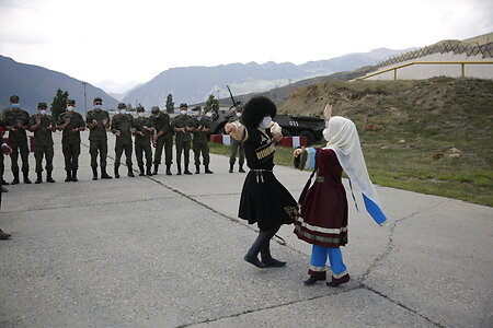 Военные медики посетят 22 горных селения