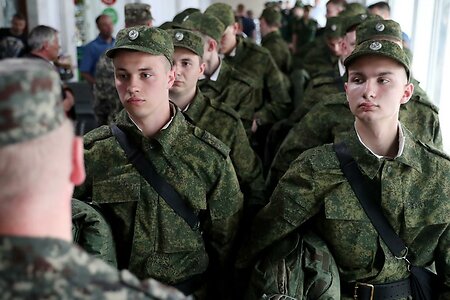 Осенью-зимой в армию пойдут 128 тысяч россиян