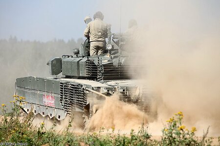 Выживаемость танков Т-72Б3М и Т-80БВМ вырастет в разы