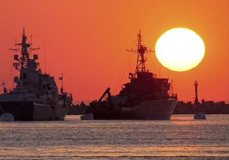 На Красном море появится пункт ВМФ России
