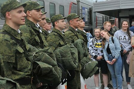 В армии России осталось 30% срочников