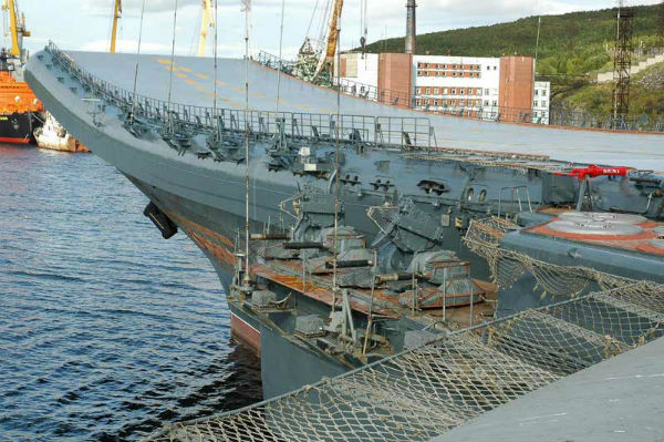 Боевые модули ЗРАК «Кортик» на ТАКР «Адмирал Кузнецов», 2010 год